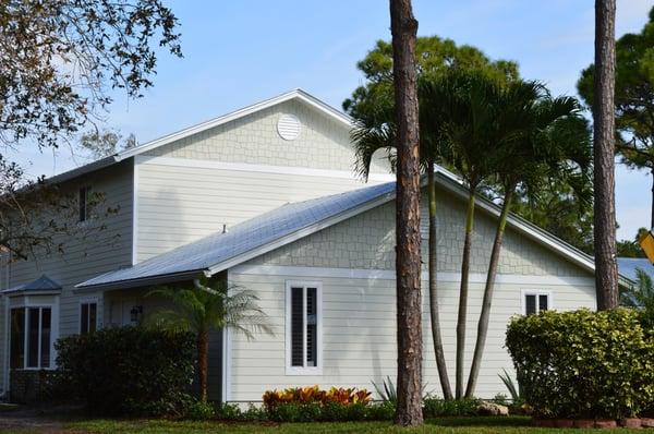 Primed James Hardie Siding, painted by Owners after installation