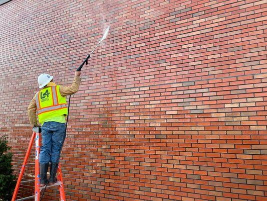 Commercial power washing service