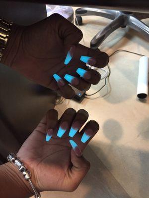 Glow in the Dark (AQUA)