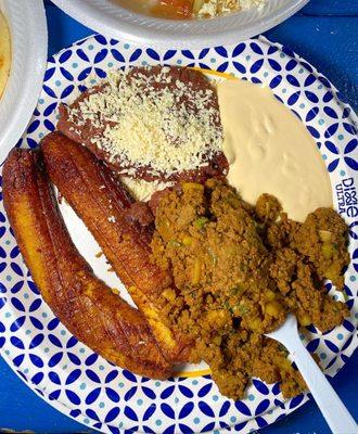 Platano Con Carne