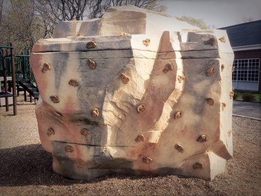 Massive rock wall perfect for injuring children