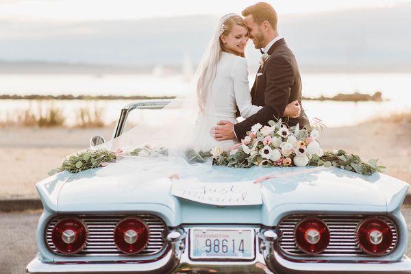 Sunset photo of the bride and groom at Magnuson Park, Seattle