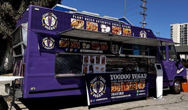 Voodoo Vegan food truck.