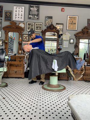 Traditional straight razor shave!