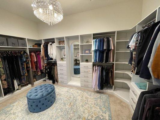 UNIQUE CLOSETS