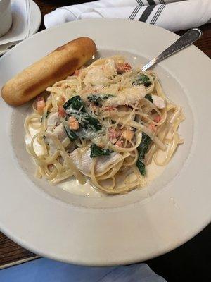 Spinach chicken fettuccine 12.50