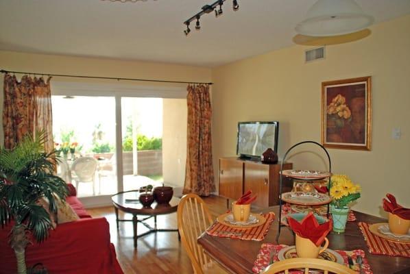 Large Dining Room becomes an Eat-In Family Room with staging