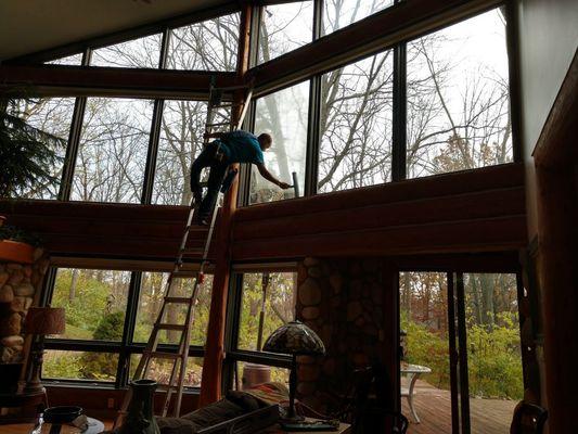 Indoor Professional Window Cleaning