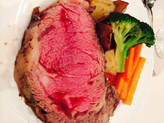 Prime rib cooked perfectly