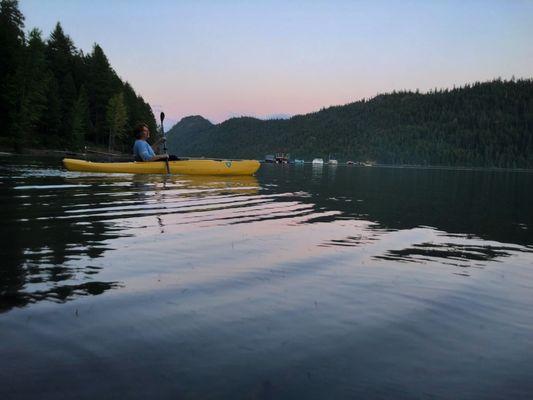 Take a kayak out on Rimrock Lake.