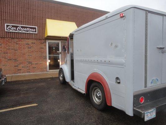 "Heavy Hauler"  . . . note custom side exhaust!  Sounds real mean with headers and "Big Block Chevy"!