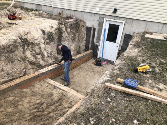 Retaining walls