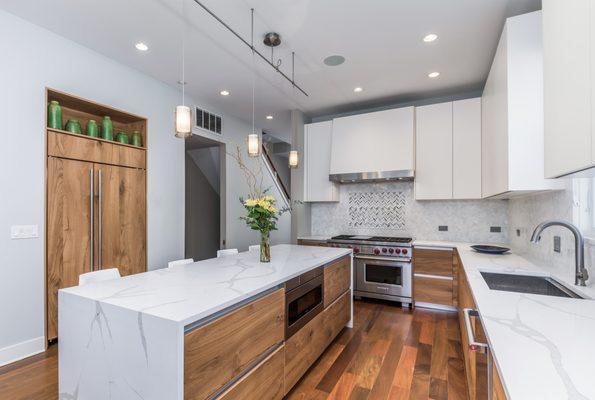 Contemporary Kitchen in Matte White and Reclaimed Wood