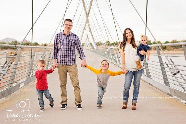 Lifestyle Family Photographer