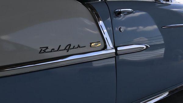 Classic Details for Classic Cars