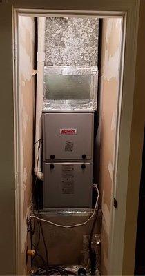 Arcoaire 80,000 BTU gas furnace with a whopping 92% efficiency!