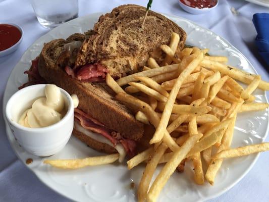 Great Ruben and fries were PERFECT!