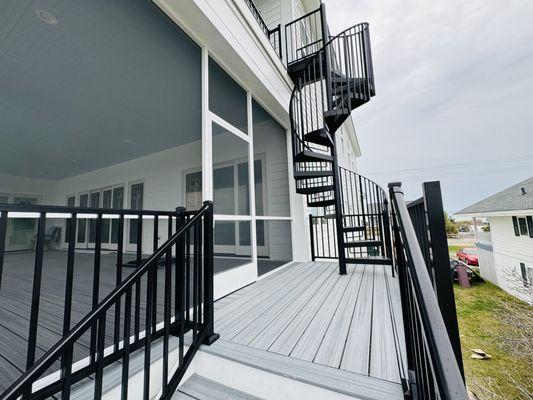 Aluminum rails and composite decking