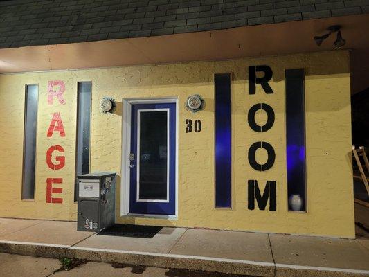 Rage Room and Paint Room. Custom experiences!