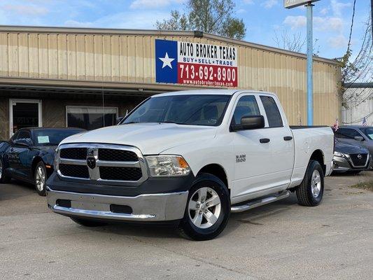 2014 Dodge RAM 1500....only 30k miles!