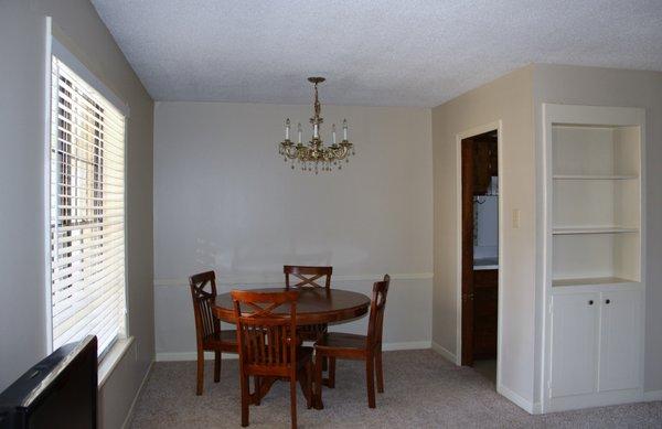 1 Bedroom Furnished Dining Room