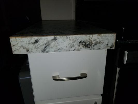 #7 gaps in countertop