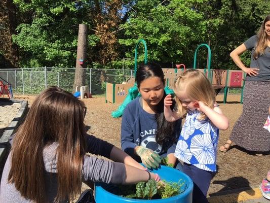 Junior High students doing a service project at the preschool