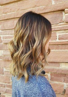 How cute is this chocolate and honey Balayage?!?