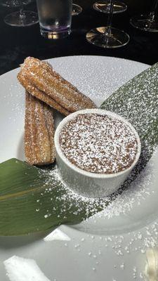 Churros plating