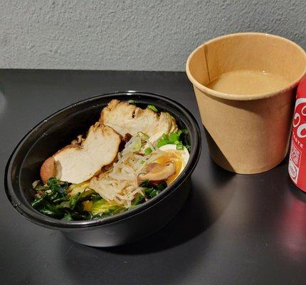 Tonkotsu Miso Ramen: sub  Chicken