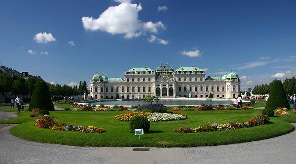 BELVEDERE PALACE (AUSTRIA)