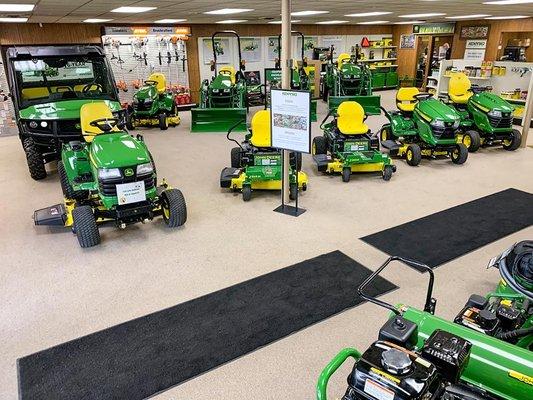 Koenig Equipment | Botkins, OH | John Deere Dealer | Lawn Mowers | Garden Tractors | Compact Tractors | Zero Turns