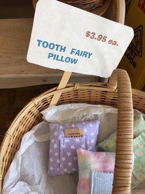 what little  child wouldn't like a tooth fairy pillow?