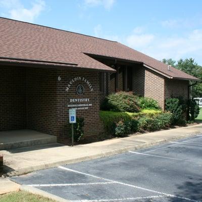 Front View of Mauldin Family Dentistry