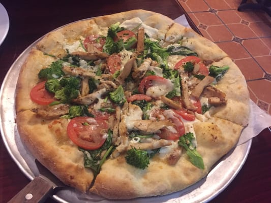 White Pizza with added Chicken