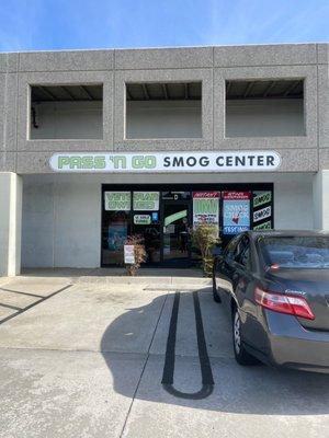 Pass 'N Go Smog Center