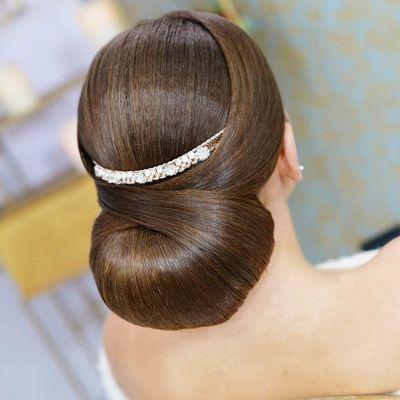 Simple   bridal hair