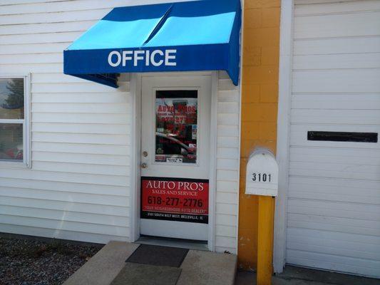 Auto Pros Sales Office