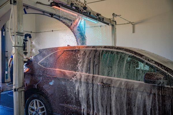 Okie Express Auto Wash Broken Arrow offers monthly wash clubs that make maintaining your car easy and convenient. Go unlimited!