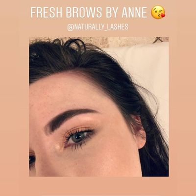 Eyebrow tint -lash tint