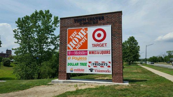 Shopping center tenant directory with changeable inserts