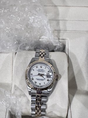 Female Rolex. Date just 2 tone beautiful watch.