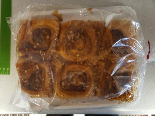 caramel rolls in the bag