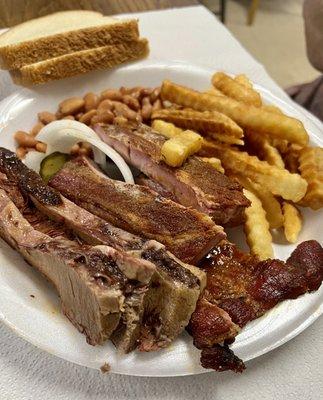 Brisket, ribSs, pinto beans and French fries!