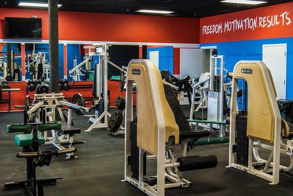 24 hour gym newport news for bodybuilding, powerlifting, strength training, weight loss