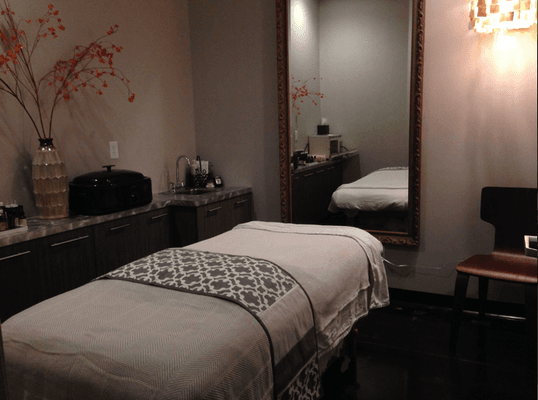 The relaxing spa area at Trios, the best salon in Colorado, featuring Fort Collins's best haircuts and and Aveda products.