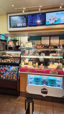 Cinnabon and Caribou coffee together. Concourse "A"