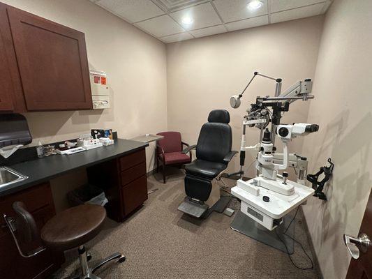 Adelson Lasik