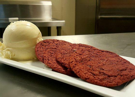 Oreo Red Velvet Cookies