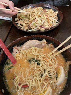 Kimchi ramen & chicken udon